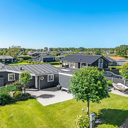 Reima - 50m From The Sea By Interhome *